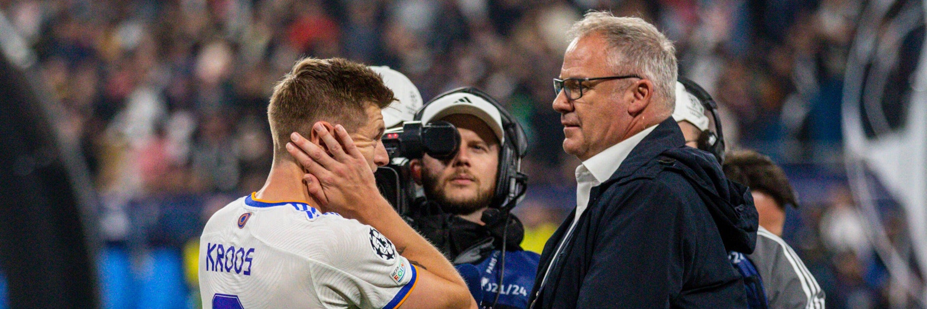 Vorerst wohl keine Freunde: ZDF-Mann Nils Kaben (r.) und Toni Kroos.