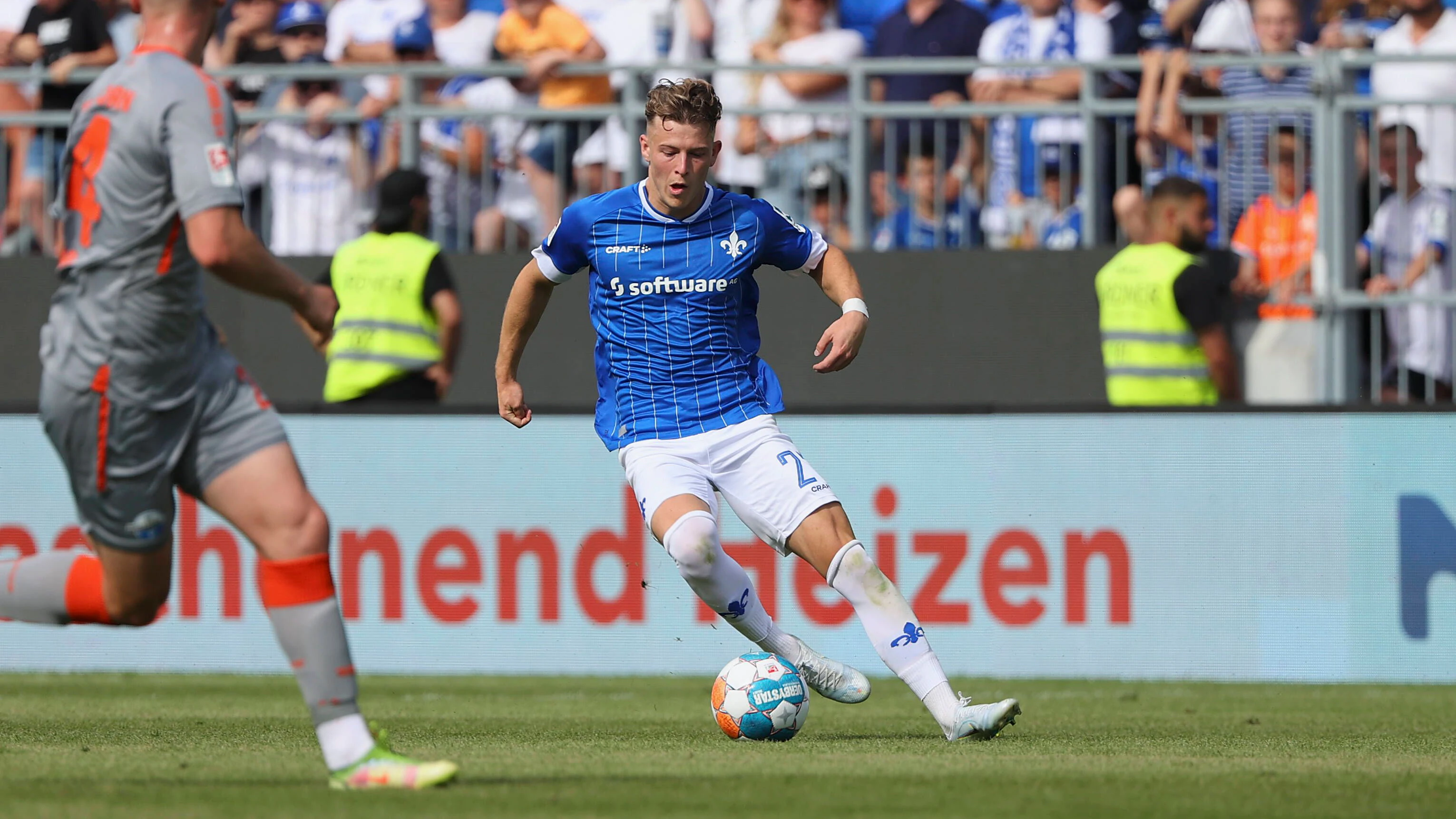 Tim Skarke dribbelte sich mit seinem Tempo auf Darmstadts rechter Seite in den Fokus vieler Klubs. Auch der 1. FC Union soll ein Auge auf ihn geworfen haben.