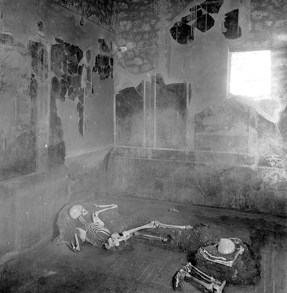 Diese beiden Skelette eines Mannes und einer Frau aus der Casa del Fabbro im antiken Pompeji wurden von den Forschern untersucht.