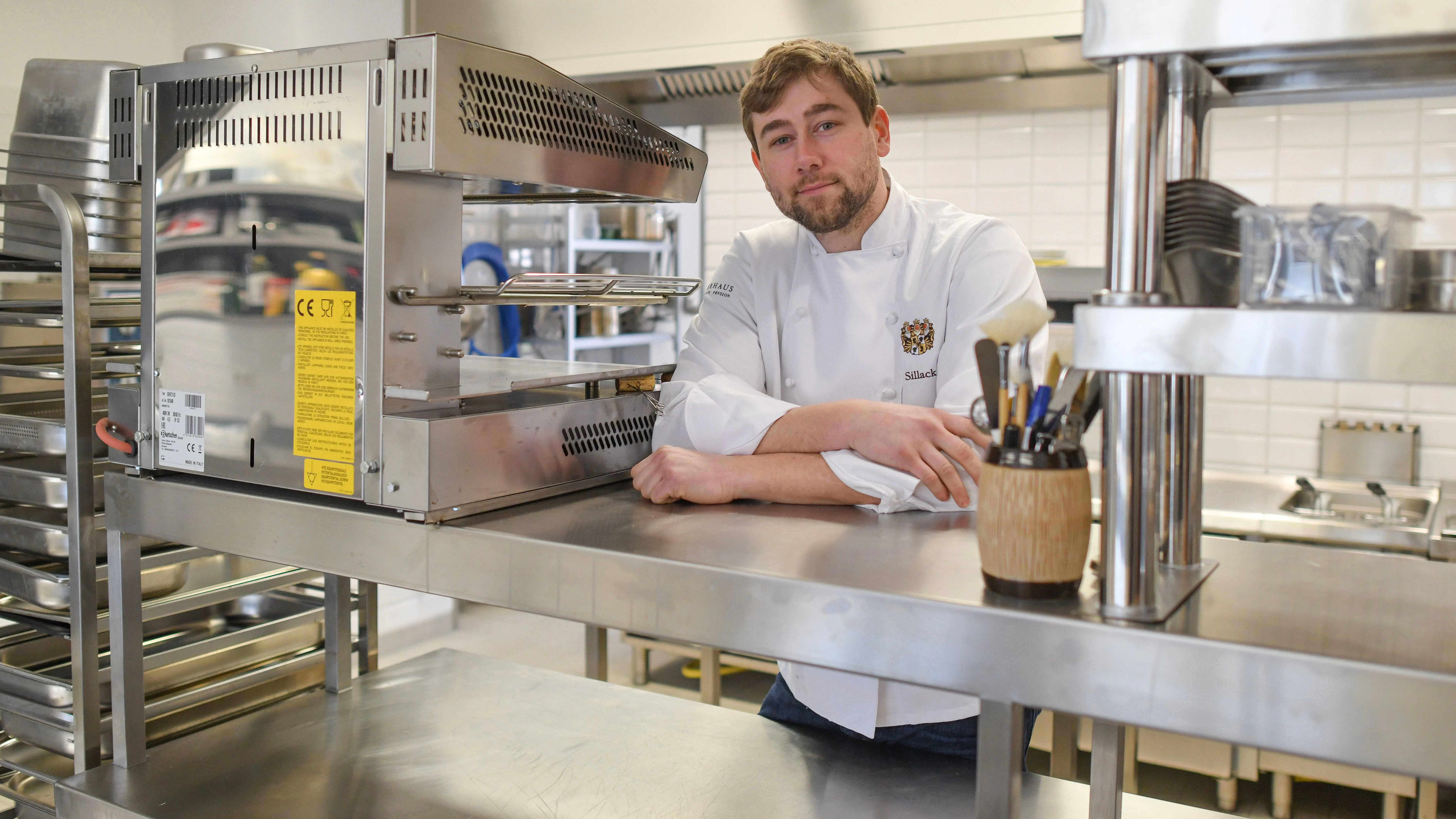 Tim Sillack, Küchenchef und Inhaber des renovierten Cavalierhauses im Fürst-Pückler-Park Branitz.