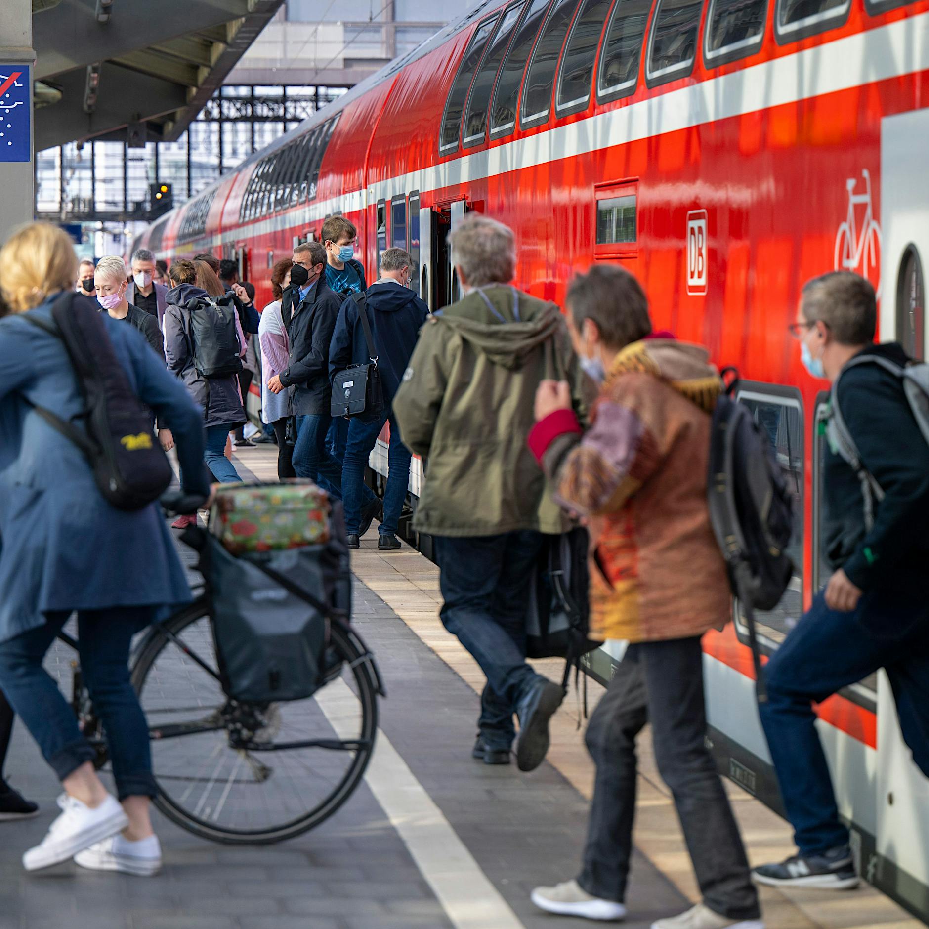 Chaos oder Ruhe? So begann in Berlin der erste Tag mit dem neuen 9-Euro-Ticket