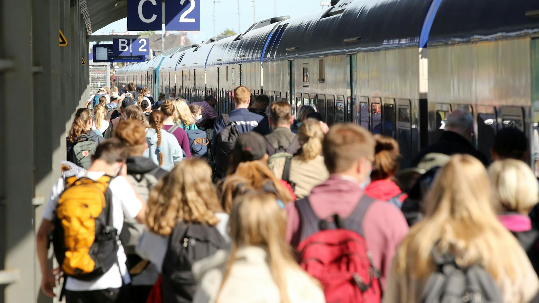 9-Euro-Ticket: Es könnte voll werden auf Deutschlands Bahnsteigen - wie hier auf Sylt.