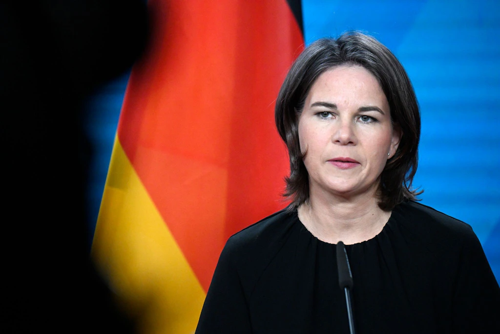 Baerbock: Bei Unterstützung der Ukraine langen Atem haben