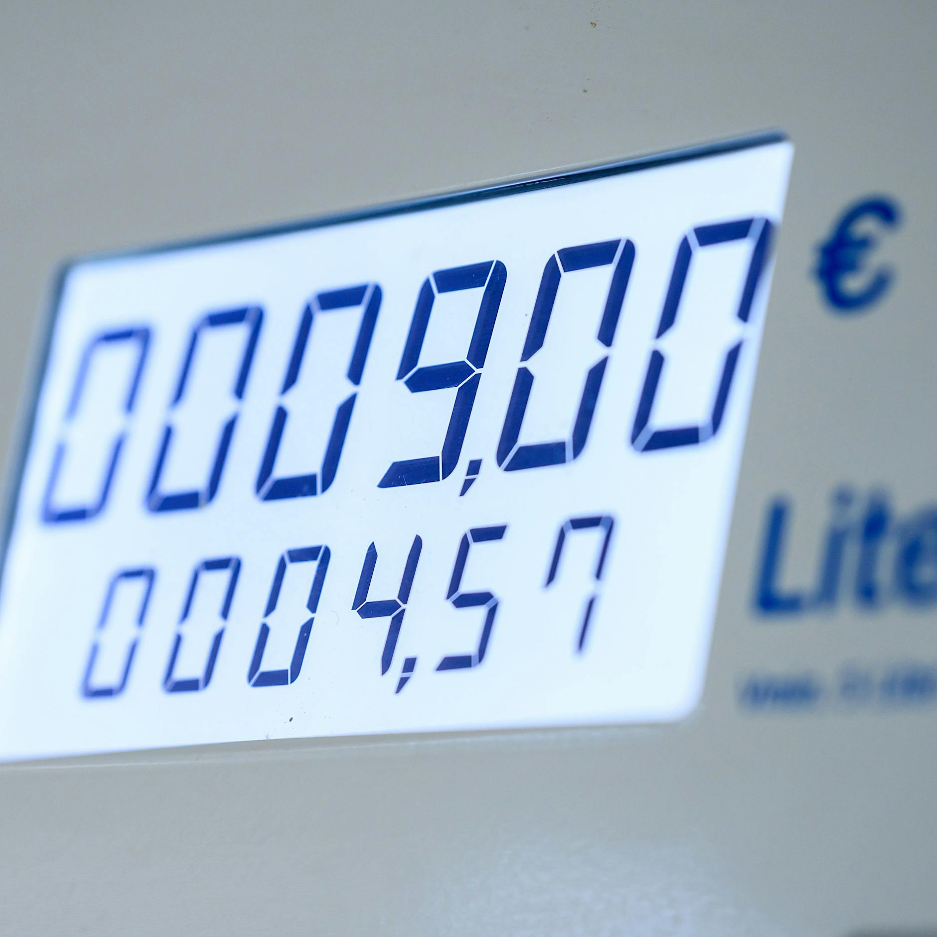 Immer schön nüchtern: Berlins Autofahrer nicht im Tank-Rausch