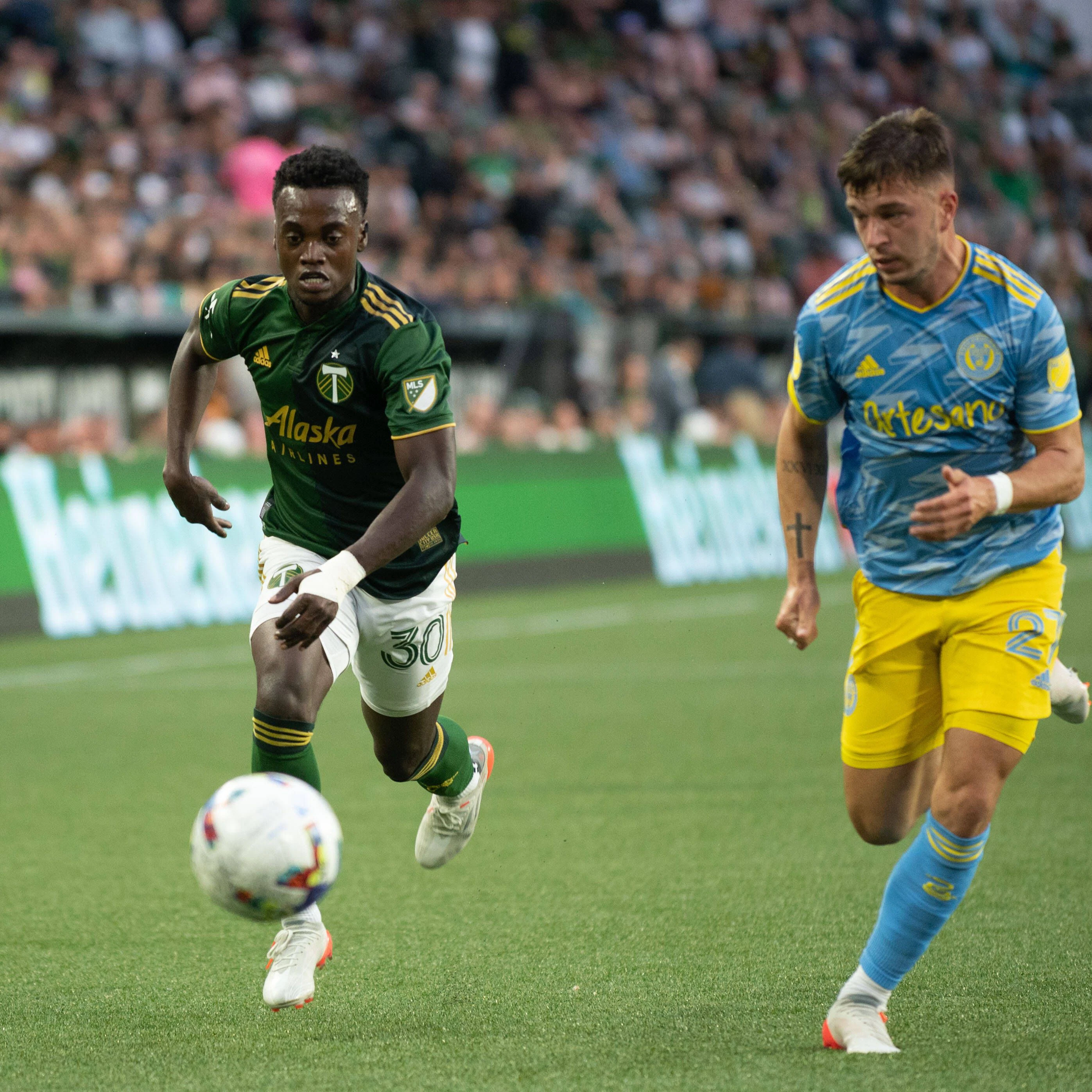 Kai Wagner (r.) vom MLS-Klub Philadelphia Union soll das Interesse von Hertha BSC geweckt haben.