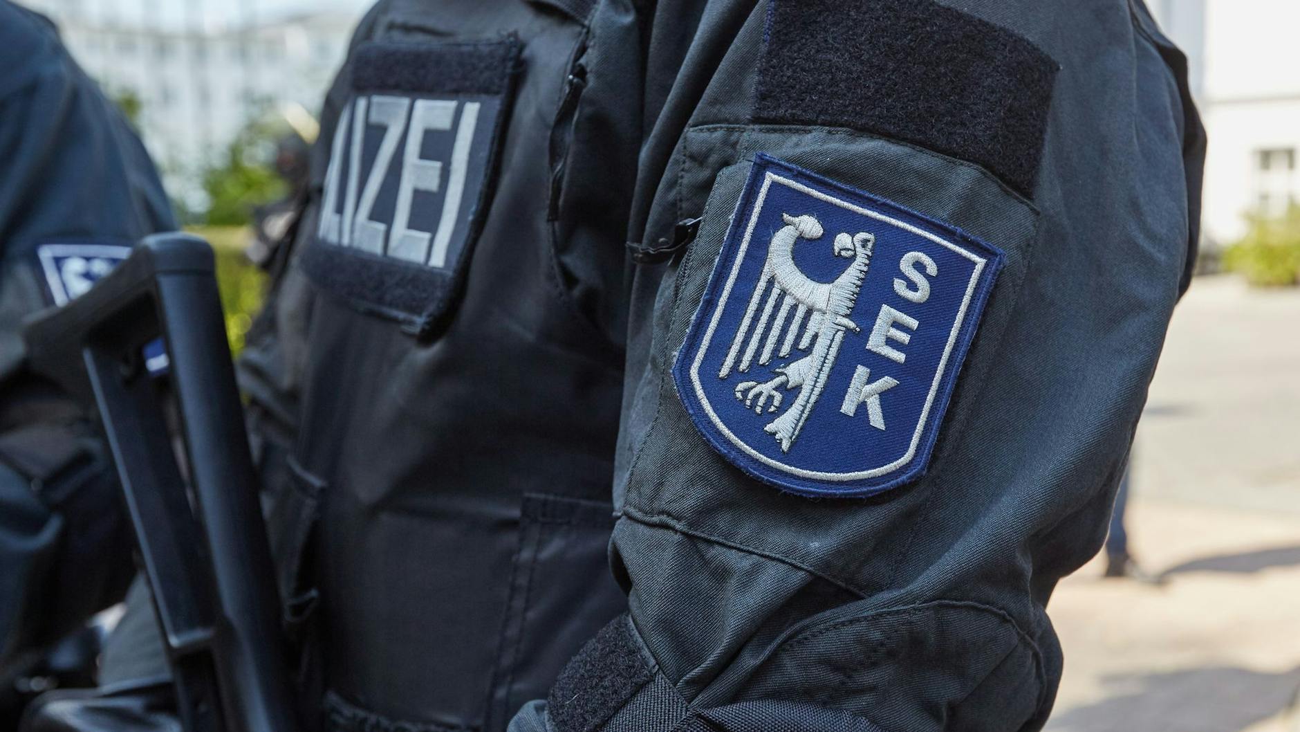 Auch das Spezialeinsatzkommando war bei der Durchsuchung dabei (Symbolbild).