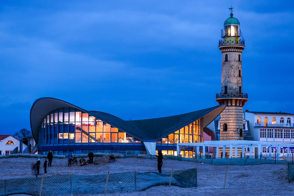 Mit dem 9-Euro-Ticket zum Strand: Zusätzliche Züge von Berlin ans Meer