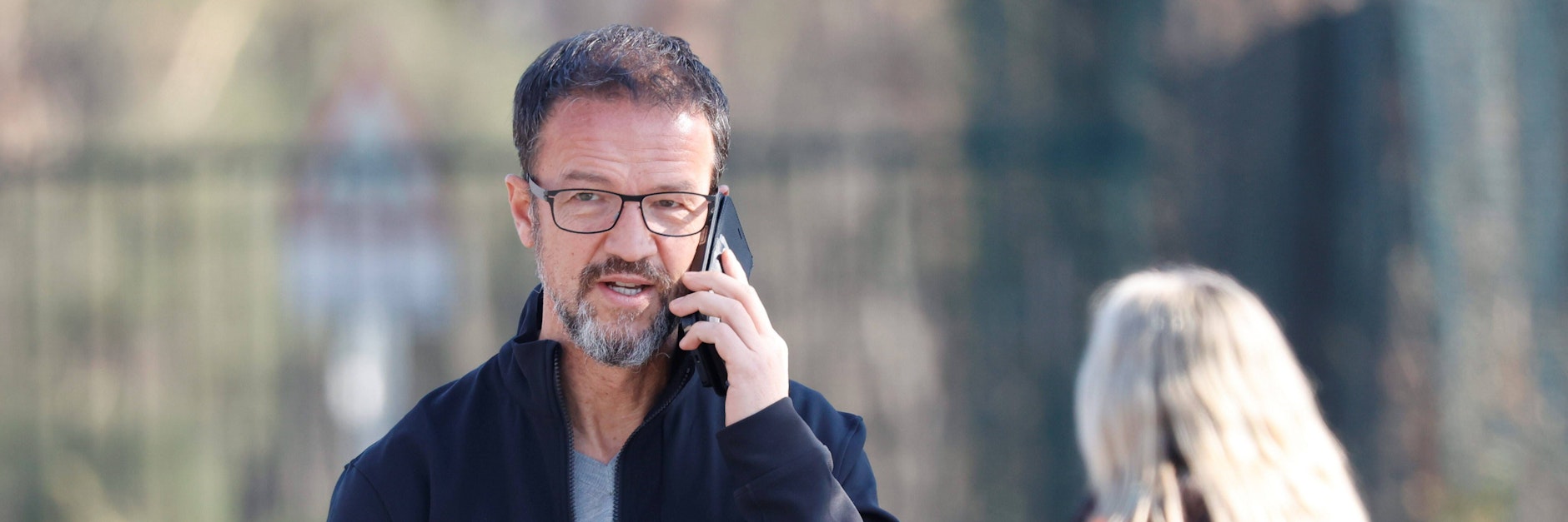 Die Drähte glühen: Hertha-Boss Fredi Bobic zog in nur einer Woche einen neuen Trainer und zwei Spieler an Land. Weitere werden folgen.