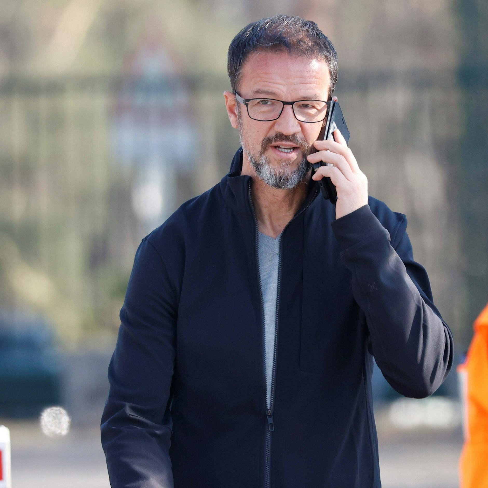 Fredi Bobic explodiert: Hertha BSC sieht in Zukunft Schwarz