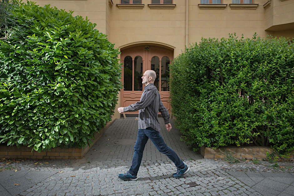 <strong>10.000 Schritte:</strong> Das bedeutet bei meiner Schrittlänge etwa sieben Kilometer oder mindestens zwei Stunden gehen.