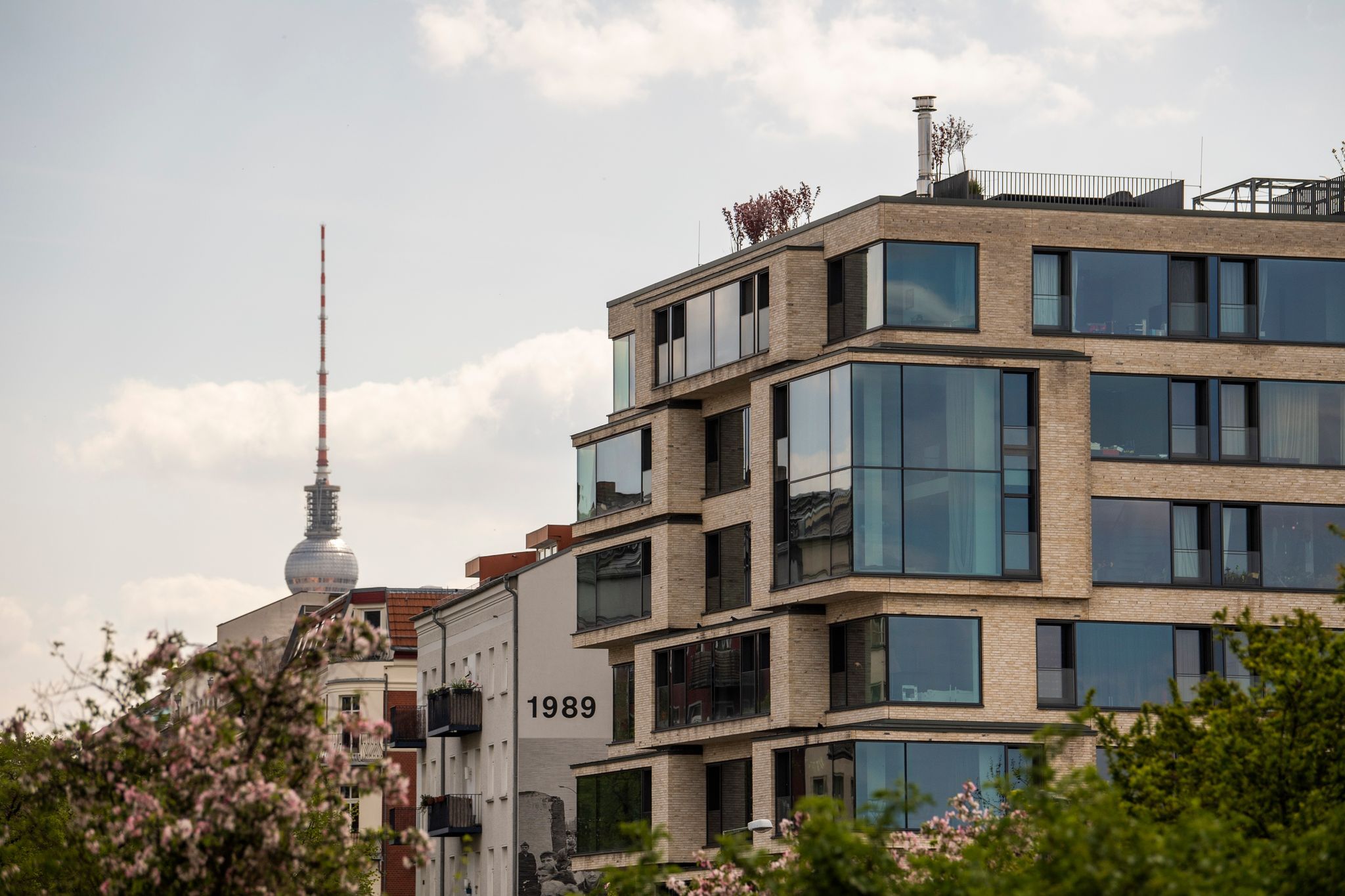 Image - Wer soll das noch bezahlen? Mieten zogen in Berlin nochmals um 8 Prozent an – Weitere Erhöhungen angedroht