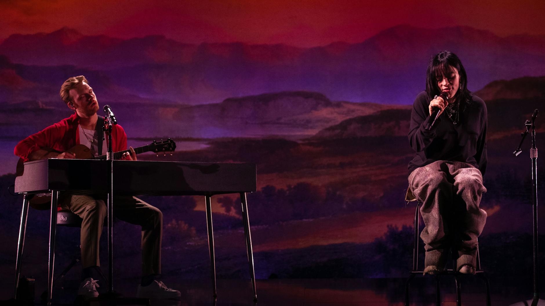 Billie Eilish mit ihrem Bruder Finneas.