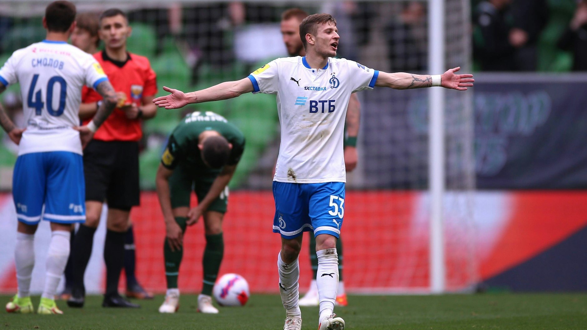 Sebastian Szymanski soll sich nach zwei Jahren bei Dynamo Moskau bereits von seinem Teamkollegen verabschiedet haben. Wechselt der Pole zu Hertha BSC?