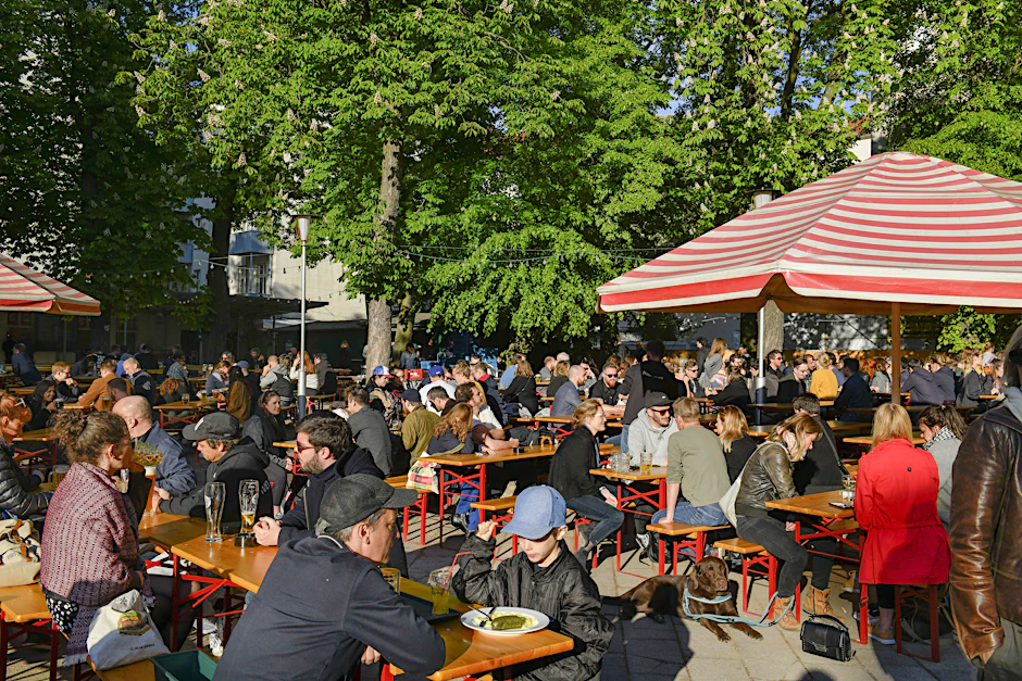Berühmt, beliebt und immer voll: Der Prater Biergarten in Prenzlauer Berg.