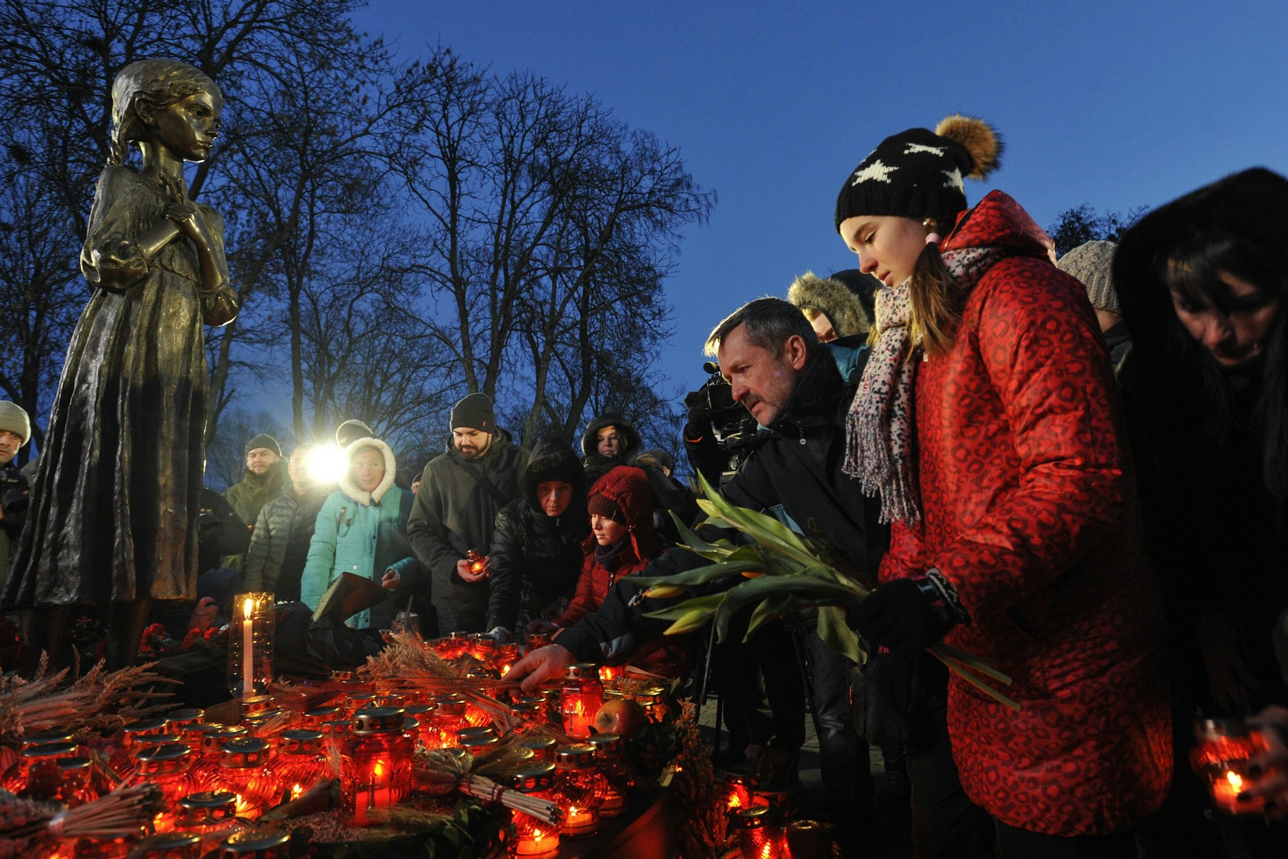 Einwohner von Kiew bei einer Erinnerungszeremonie an die Opfer des Holodomor 1932-1933.