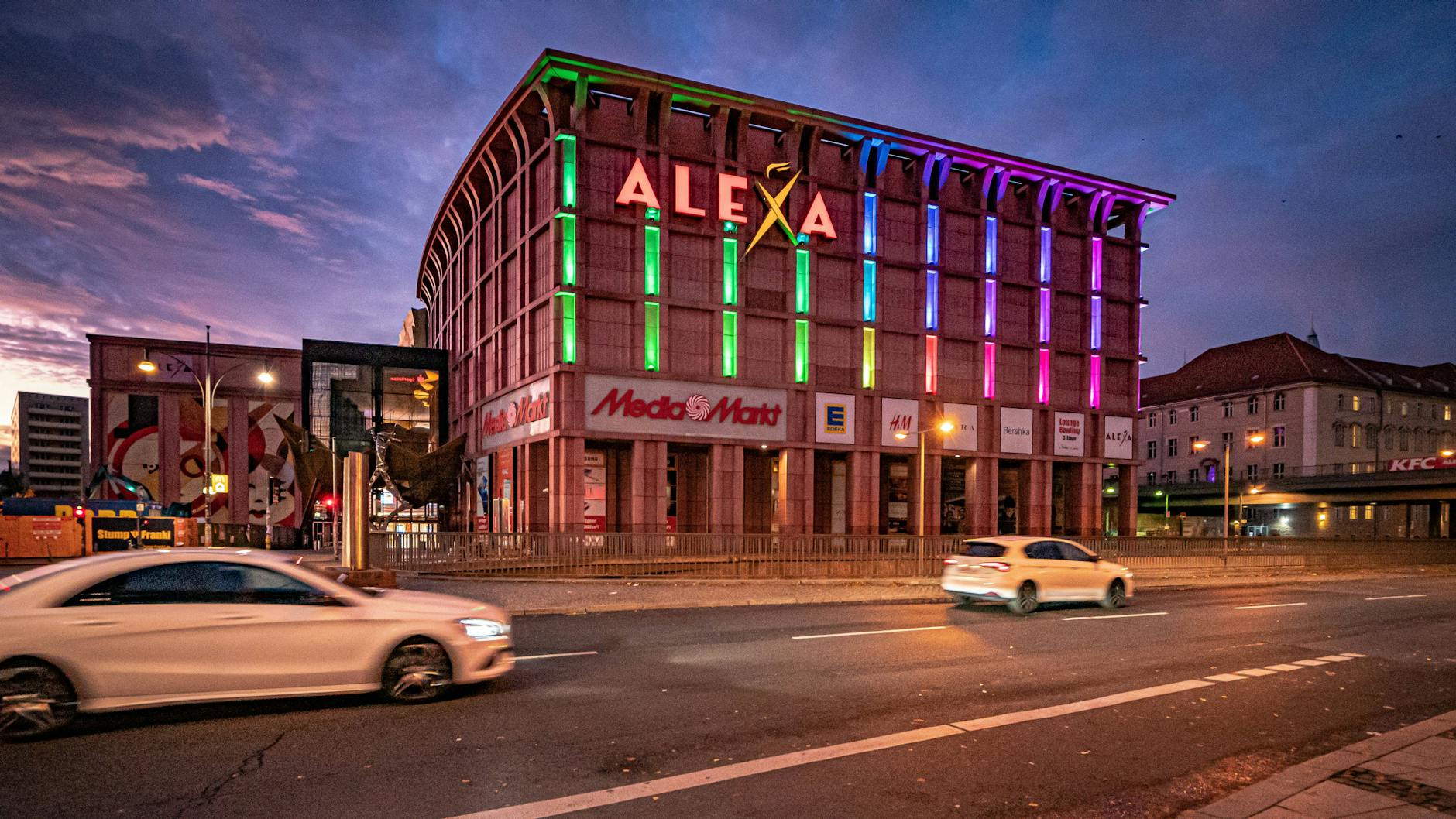 Hier werden Sie Jürgen Kuttner niemals beim Einkaufsbummel begegnen: im Alexa in Mitte.