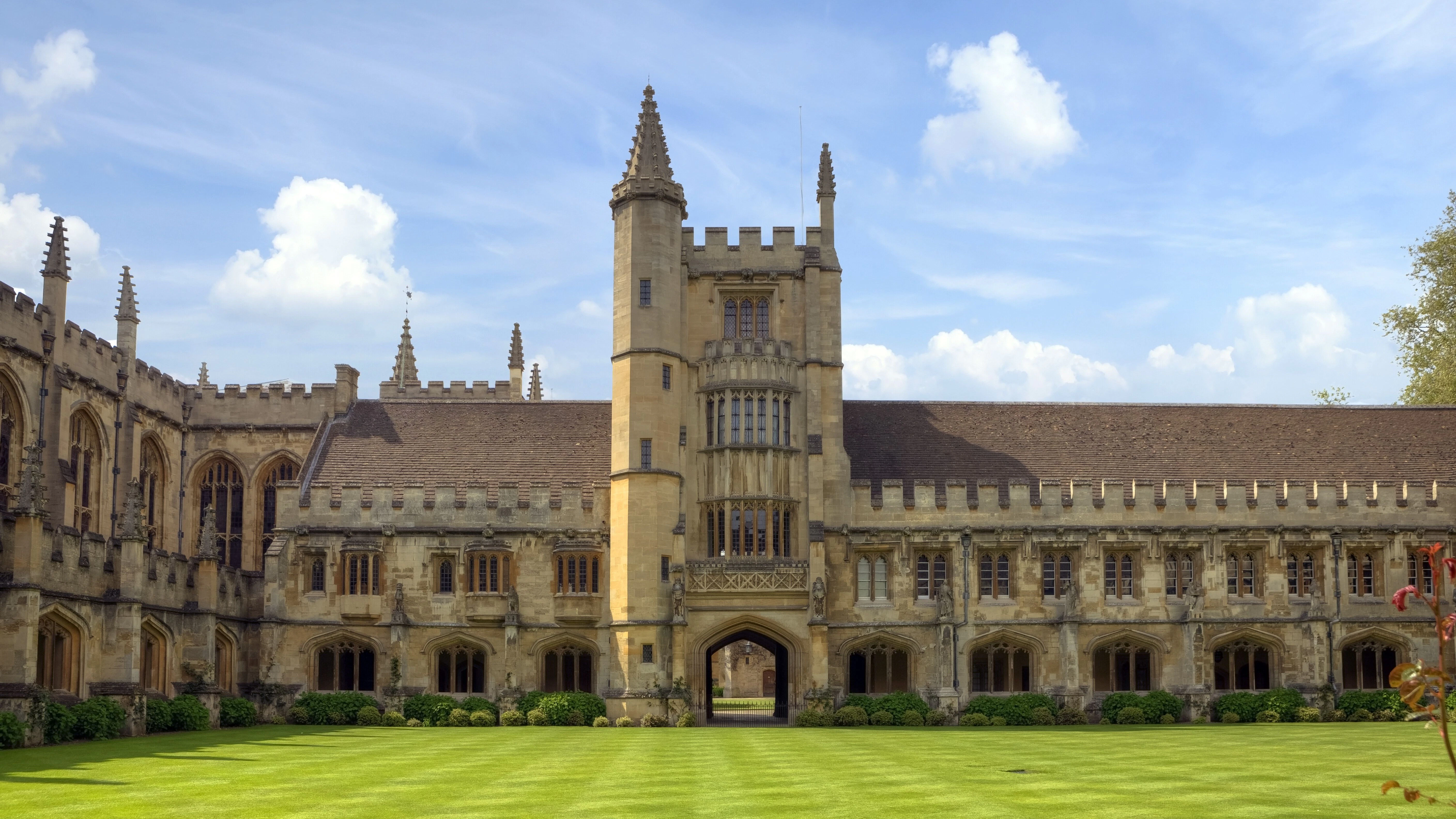 Hier wurde ein Queen-Porträt abgenommen: das Magdalen College in Oxford.