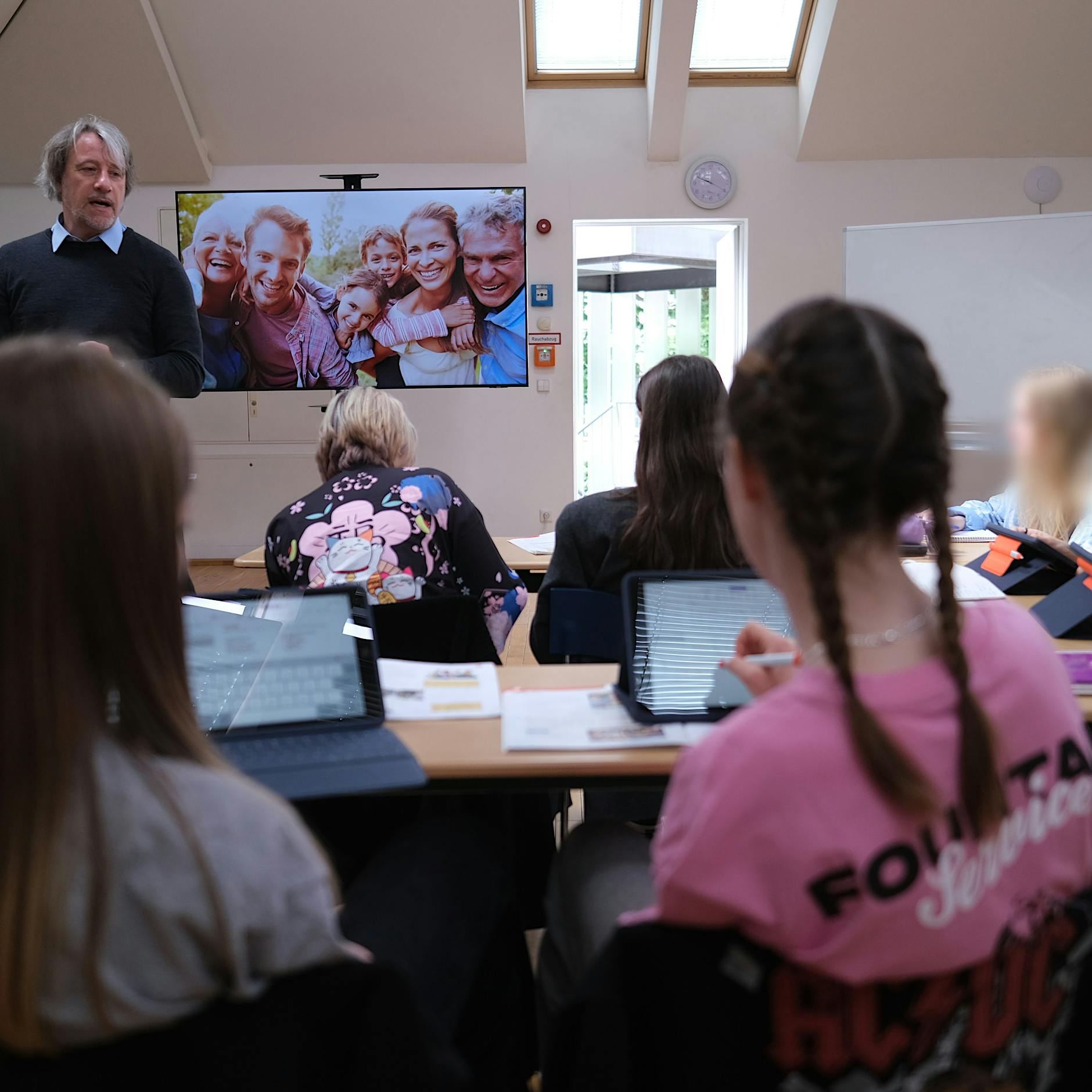 Willkommensklasse für ukrainische Schüler: Speeddating im Tiergarten