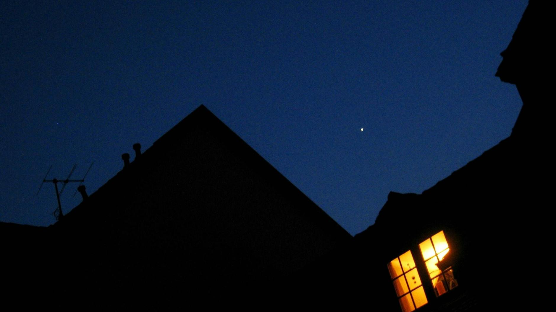 Wir ahnen nicht, welche Tragödien sich hinter Fenstern abspielen