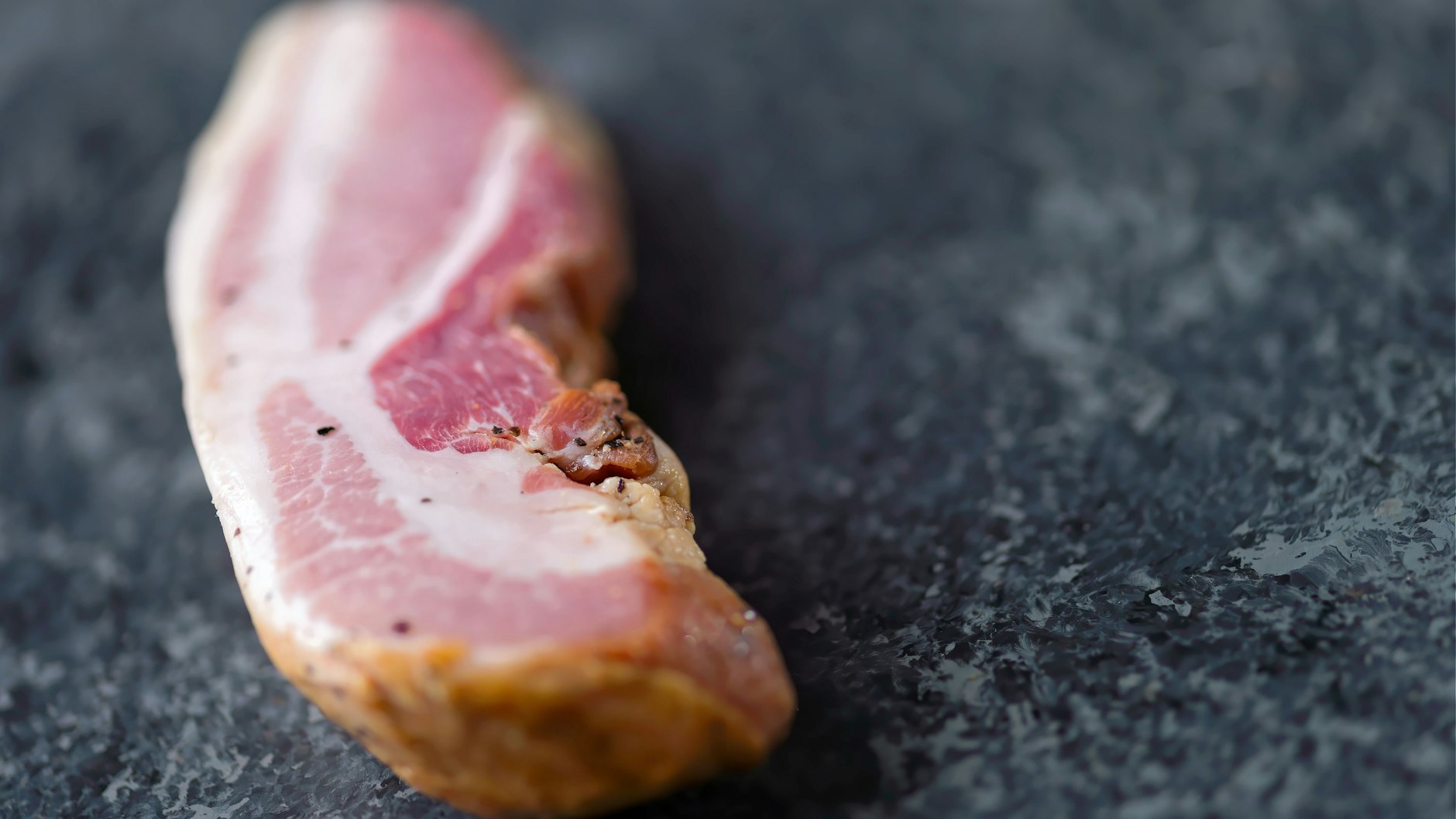 Pancetta ist italienischer Bauchspeck.