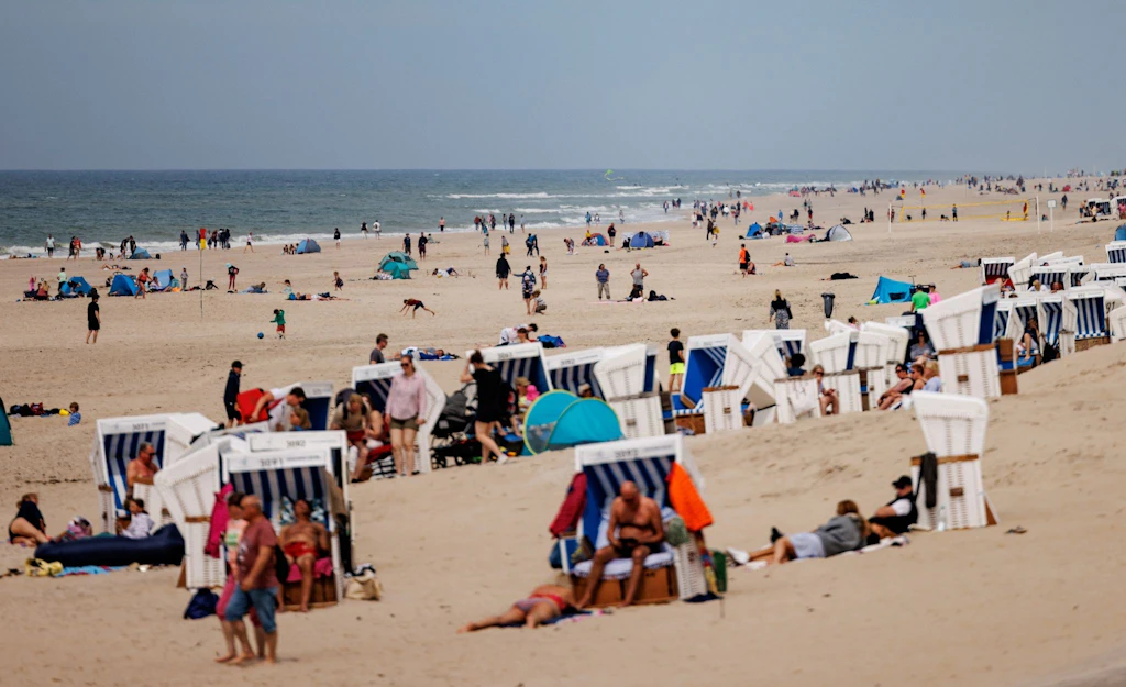 Punks, Porsches und ein Toter: So war das Pfingstwochenende auf Sylt