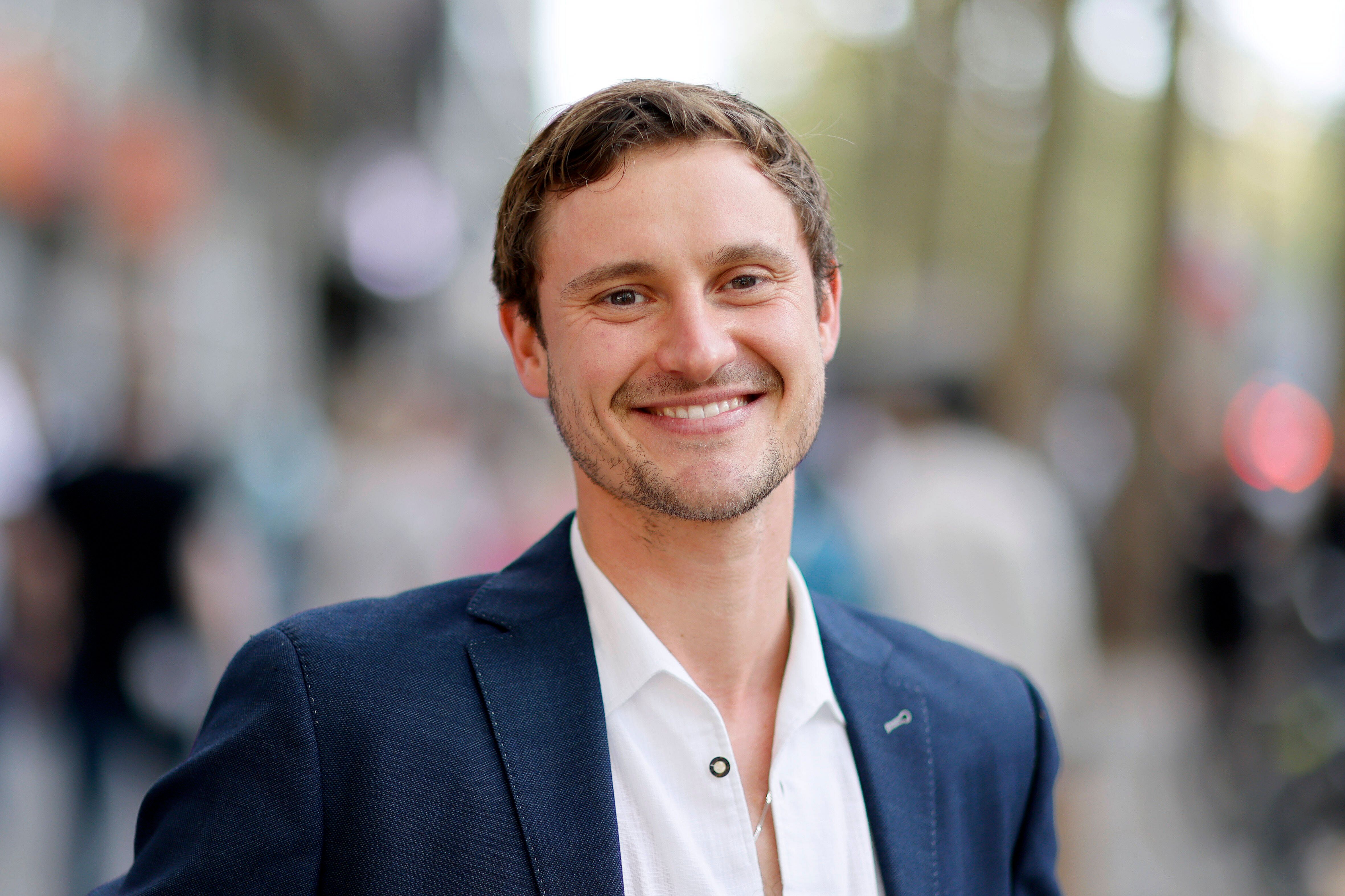 Image - Frédéric Brossier als Rio Reiser! Kaum zu glauben: Dieses Lausbubengesicht spielt Berlins berühmtesten Rocksänger. Und DAS ist der Grund