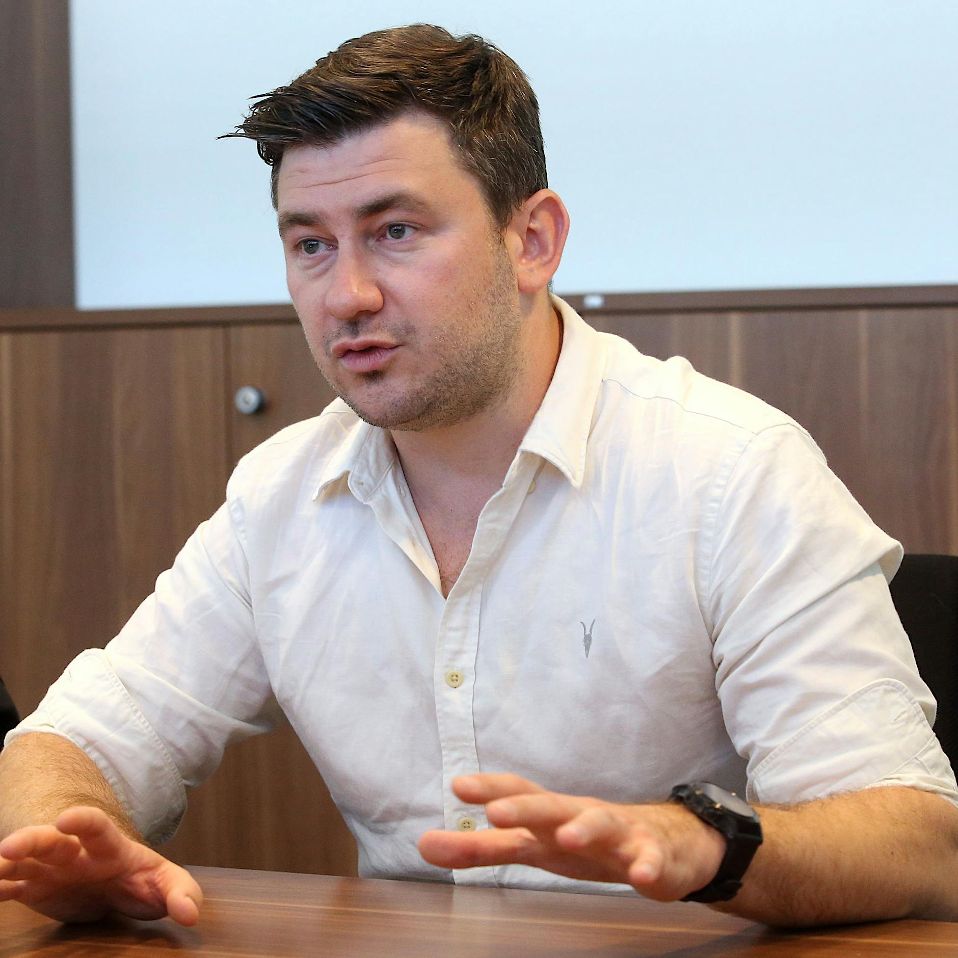 „Heuchlerischer Greis“: Kreml jagt Autor, der Putin beleidigte