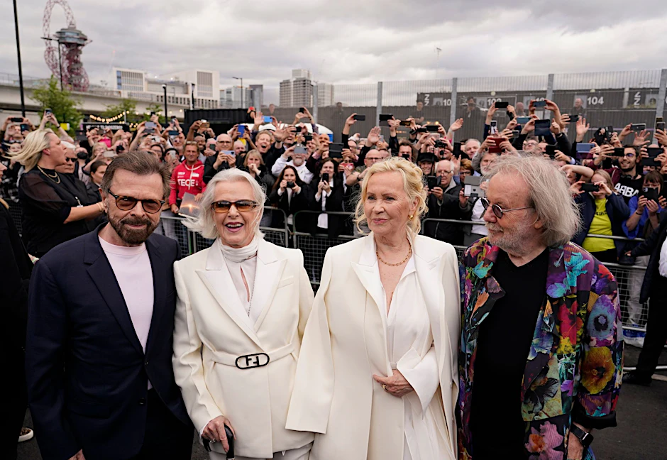 Abbas Björn (l-r), Anni-Frid, Agnetha und Benny  kommen zur Premiere von «Abba Voyage».  