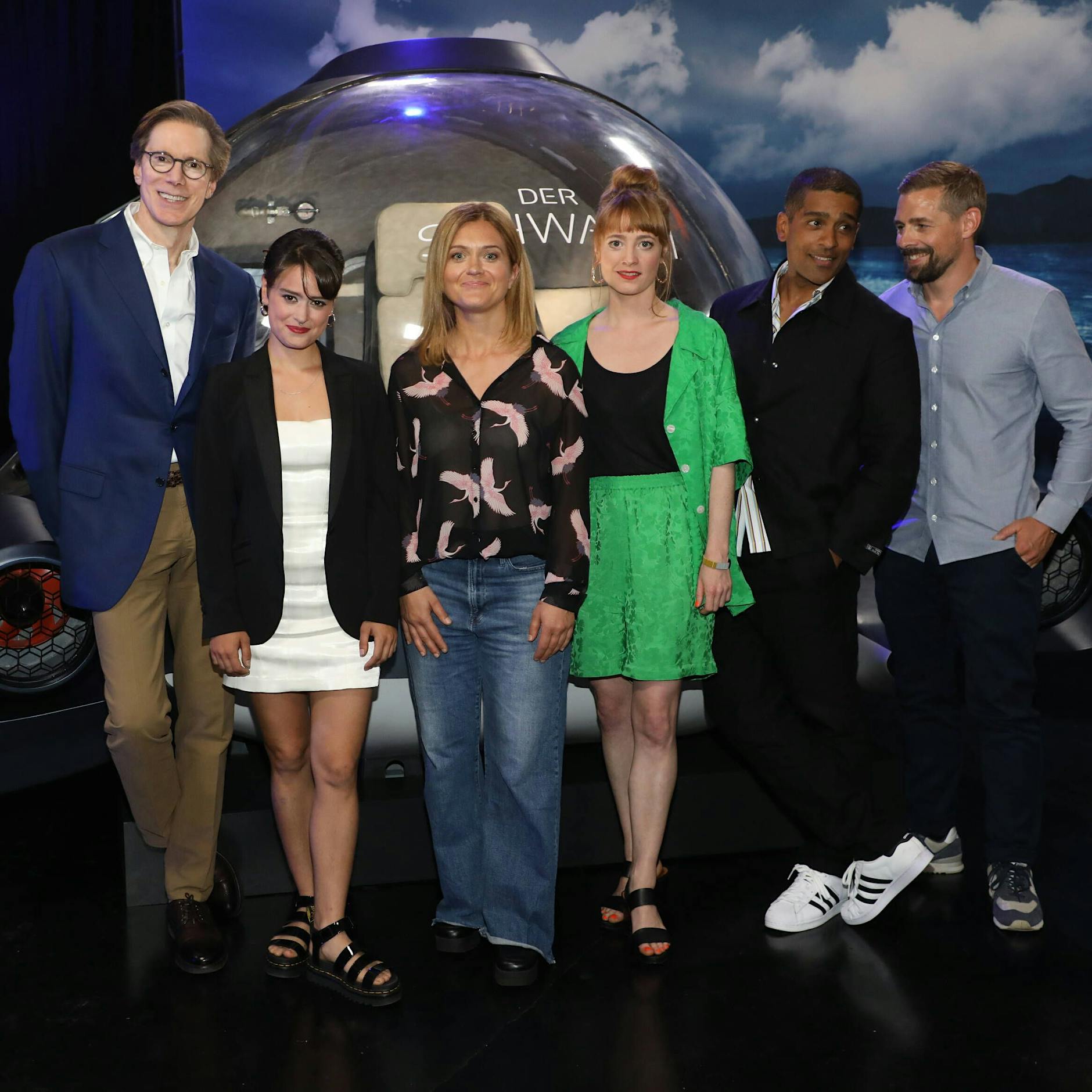 Roman-Bestseller „Der Schwarm“ von Frank Schätzing kommt als Serie ins Fernsehen! US-Produzent stellt das 40-Millionen-Projekt vor