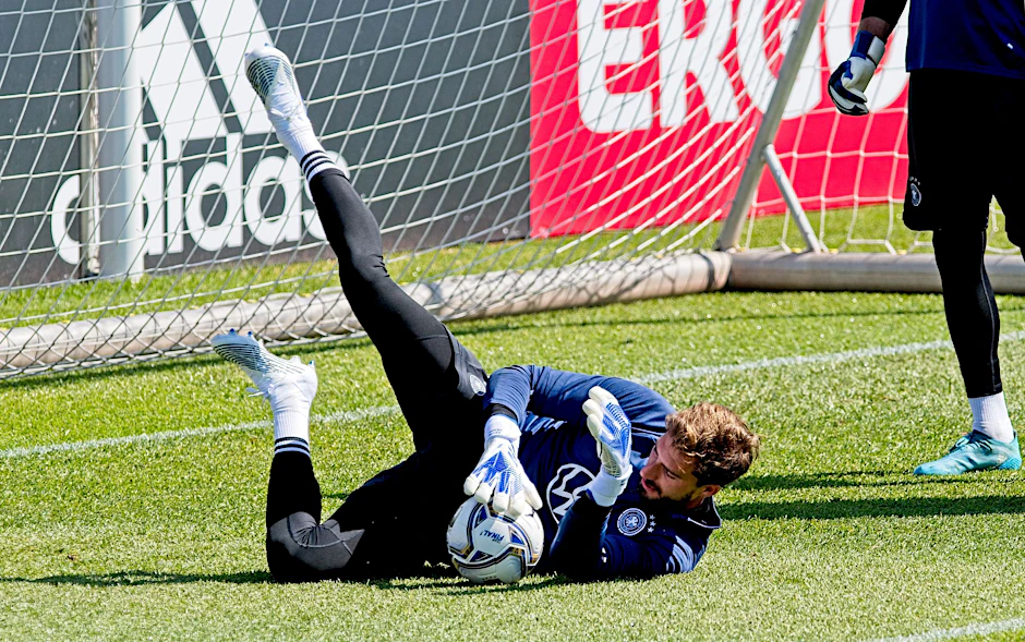 Torhüter Kevin Trapp beim Torwarttraining der Nationalmannschaft.  