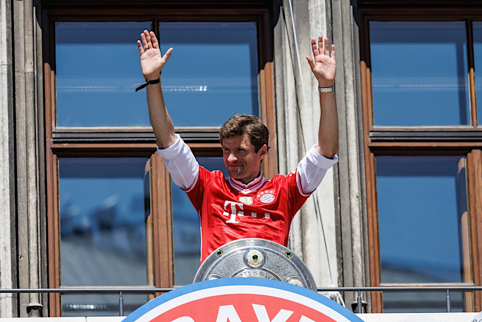 ARCHIV - Gewann mit dem FC Bayern elf Meistertitel: Thomas Müller.  