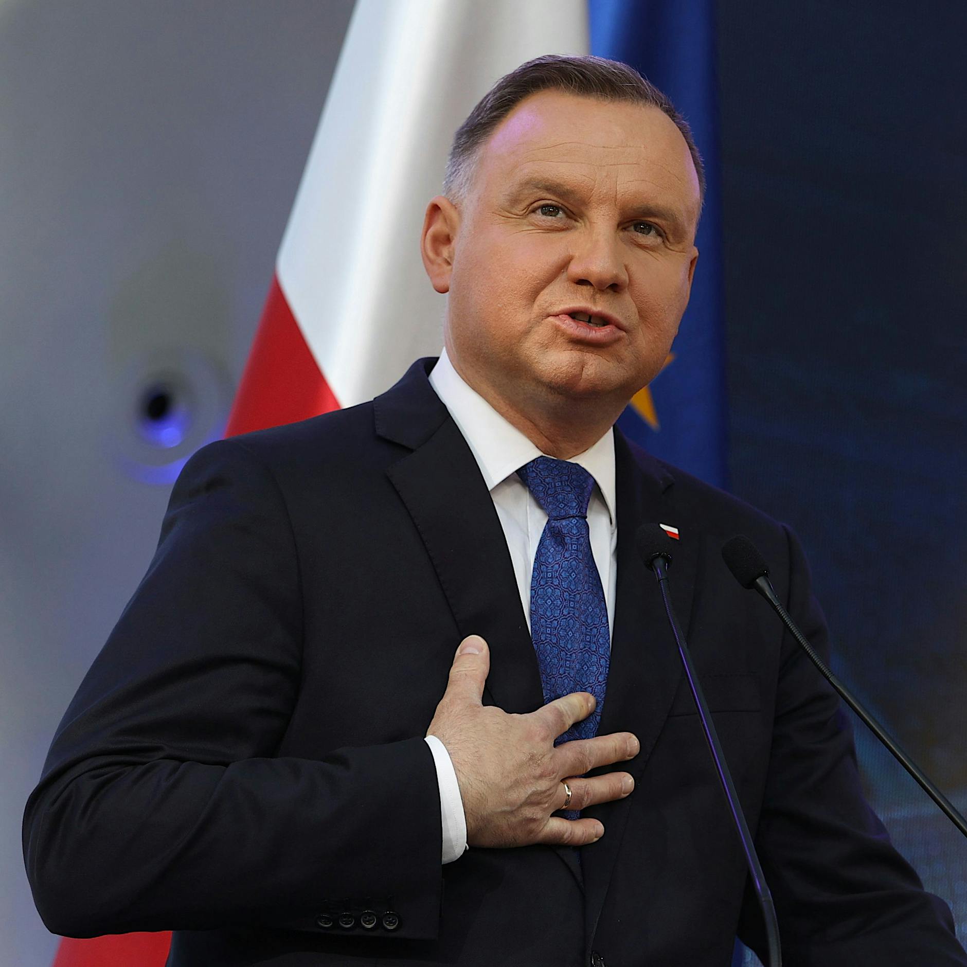 Präsident Polens Andrzej Duda vergleicht Wladimir Putin mit Adolf Hitler