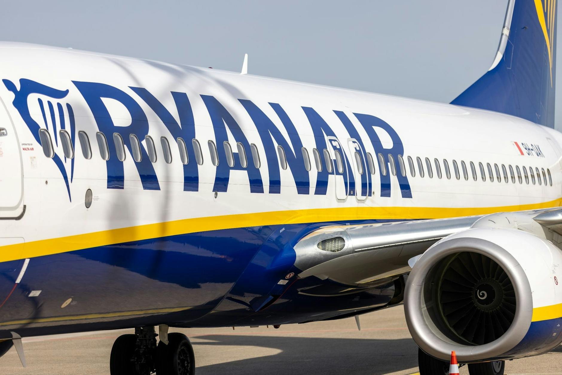 ARCHIV - Ryanair will sich dem Deutschland-Chef Andreas Gruber zufolge weiter auf Regionalflughäfen konzentrieren.