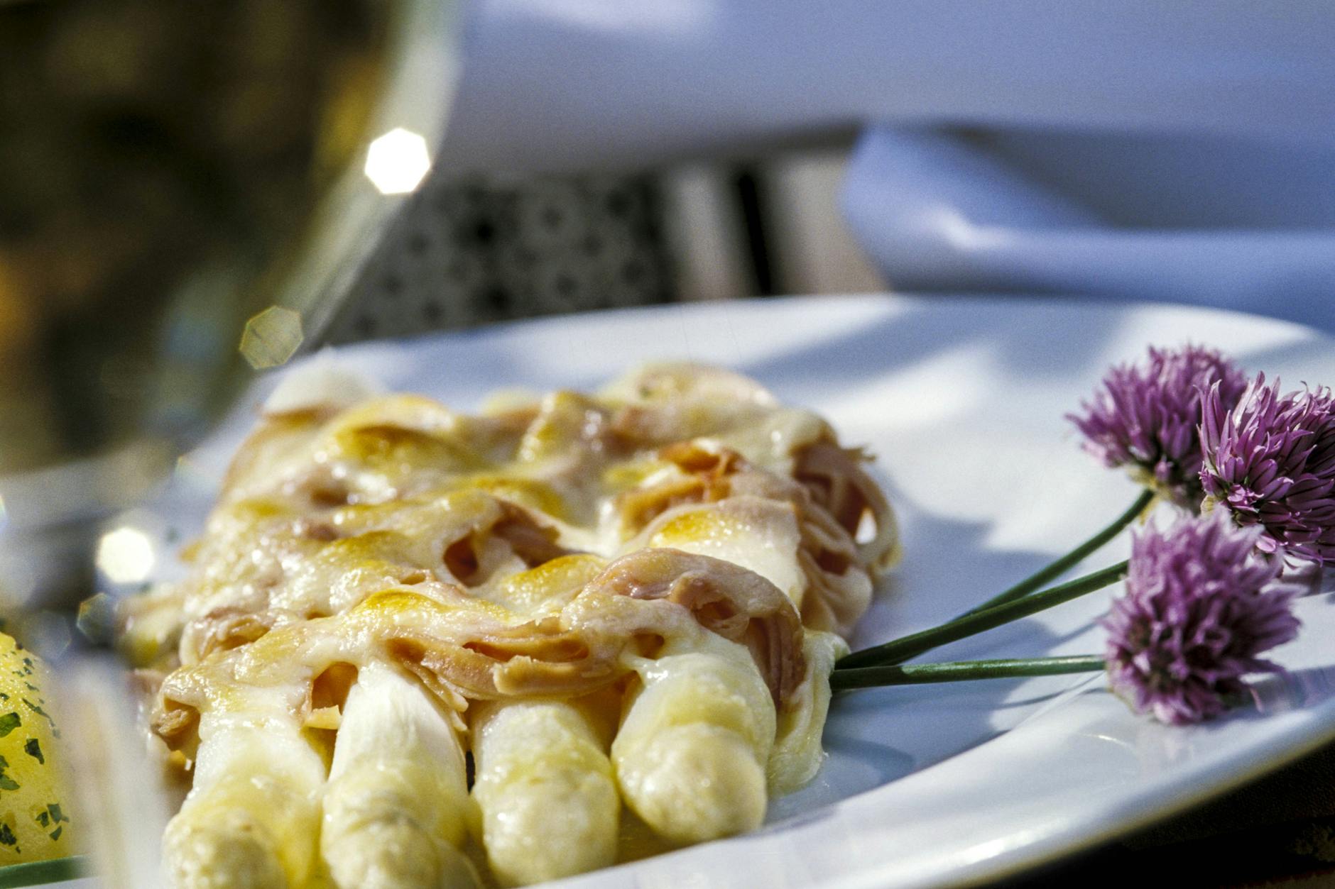 Noch läuft die Spargel-Saison: Testen Sie unser Rezept!