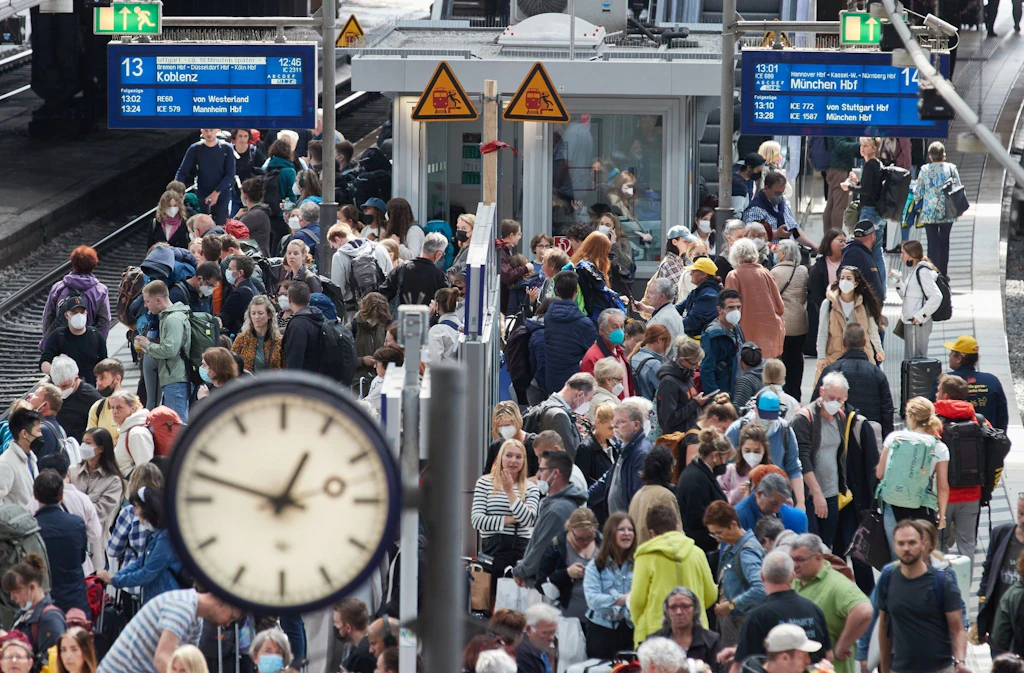 Keine Lust auf 9-Euro-Chaos: Viele Deutsche wollen die Bahn meiden