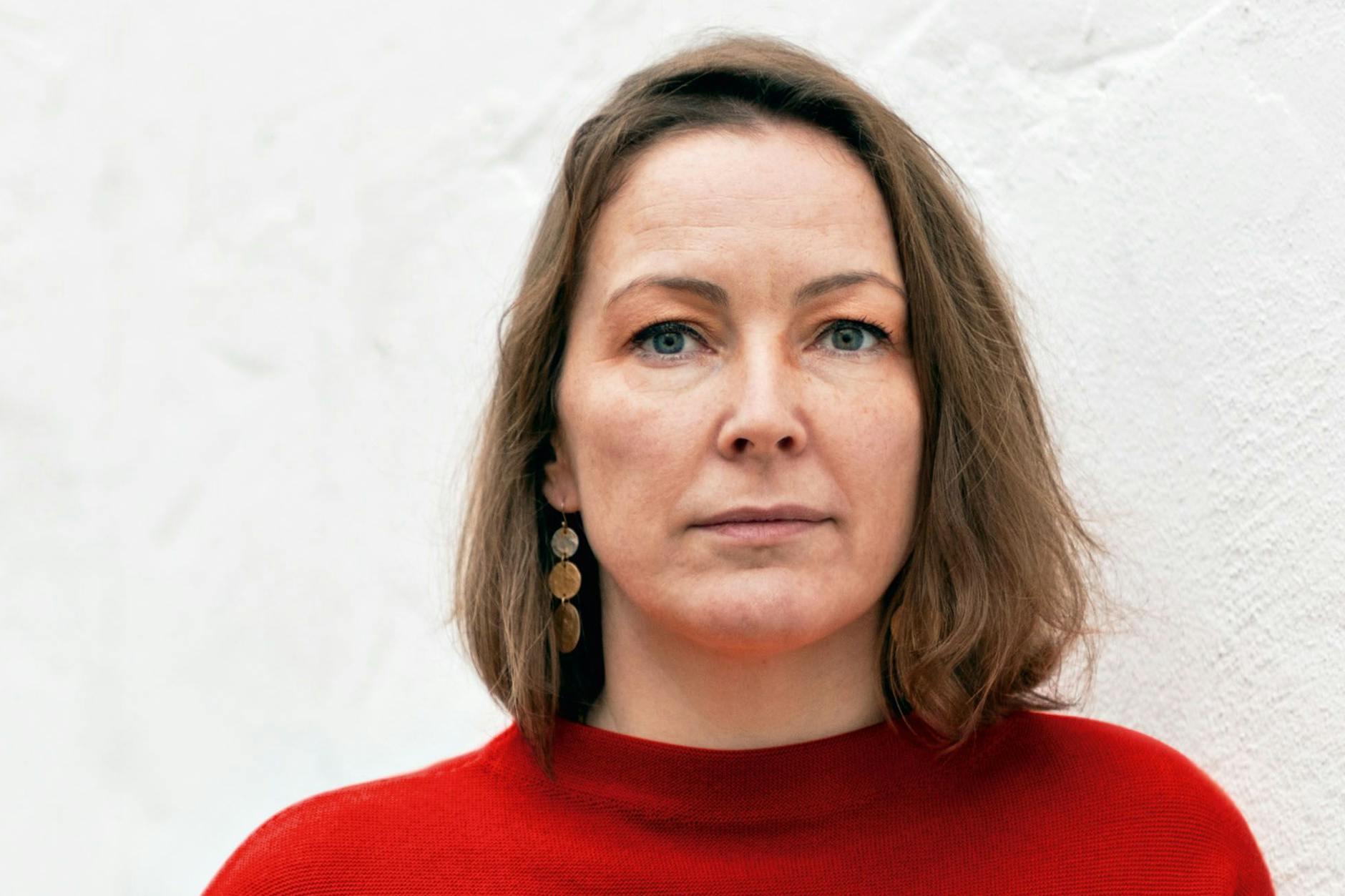 Annika Büsing lässt ihre Heldin sagen: „Als Familie waren wir aufreizend asozial.“