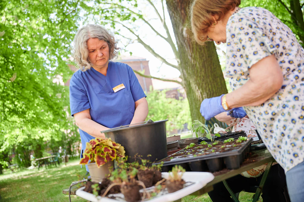 Angststörung, Demenz, Depression: So effektiv ist die Gartentherapie in Berlin