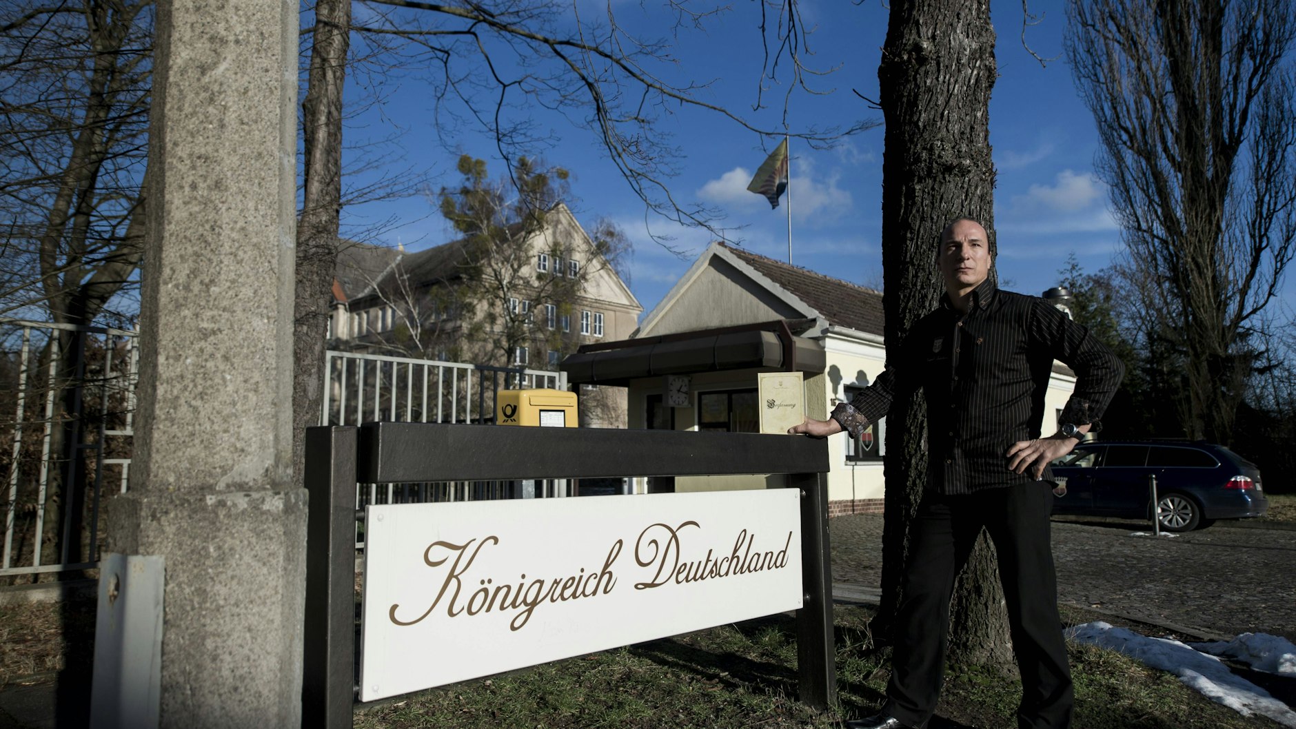 Der Verfassungsschutz warnt davor, den selbst ernannten „König von Deutschland“ Peter Fitzek mit Ersparnissen zu unterstützen.