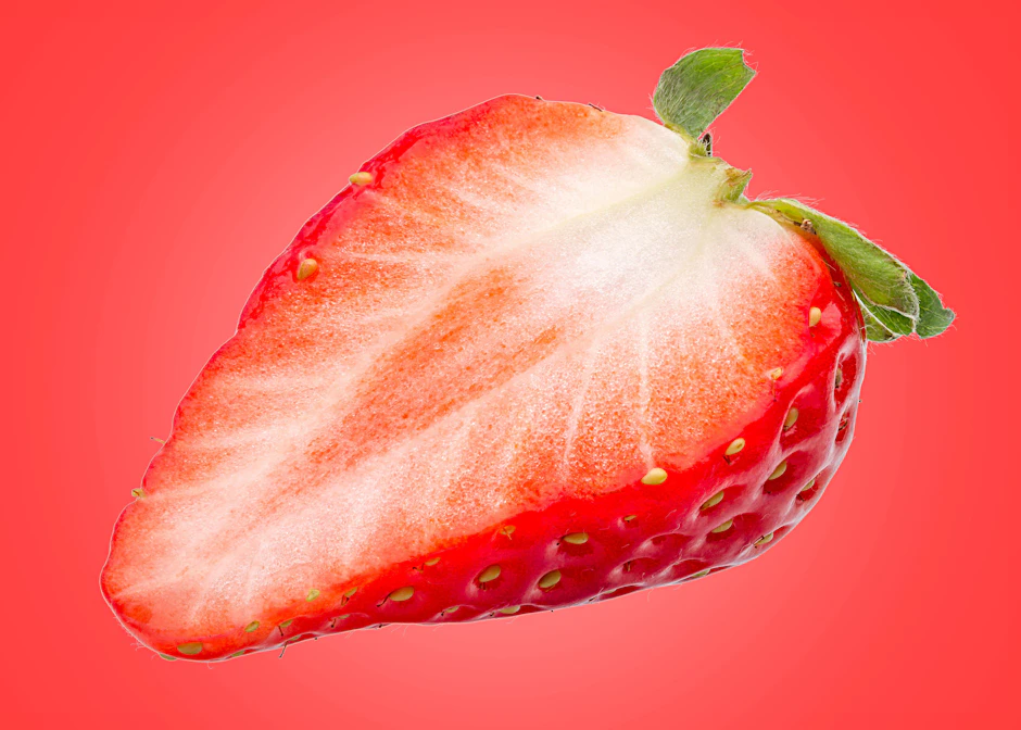 Die Deutschen lieben Erdbeeren. Aber damit es nicht immer der öde Erdbeerkuchen mit Guss wird, haben wir hier zwei Rezepte, die Sie vielleicht so noch nicht kannten.