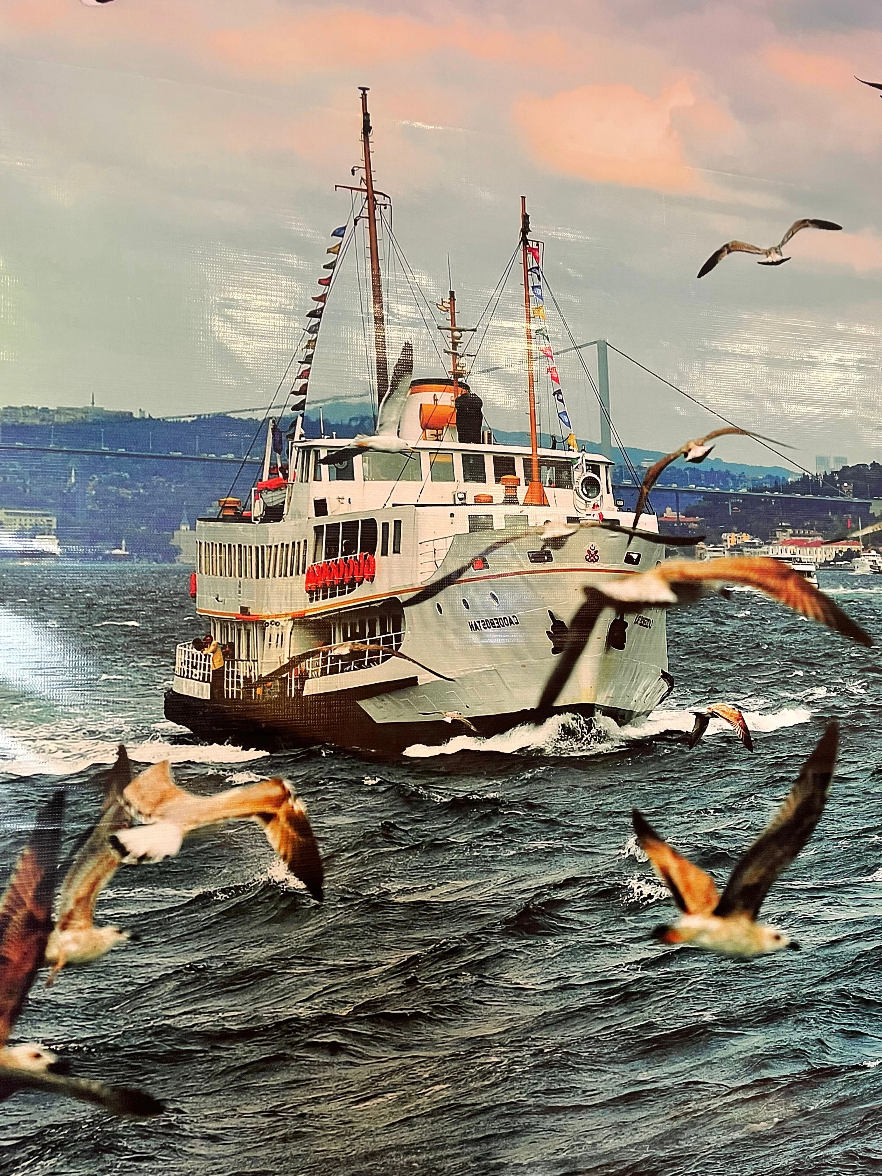Mercan ist ein Anker in stürmischen Zeiten: Im Schankraum hängt ein Foto vom Bosporos.