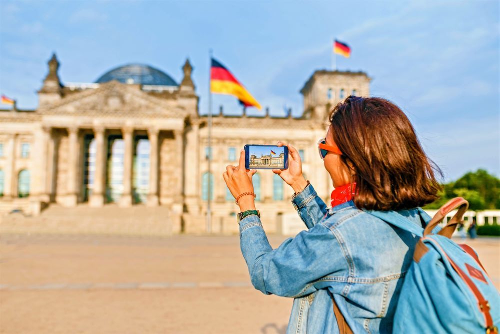 „Indoktrination Unserer Kinder“: Berliner Vater Klagt Gegen Gendern An ...