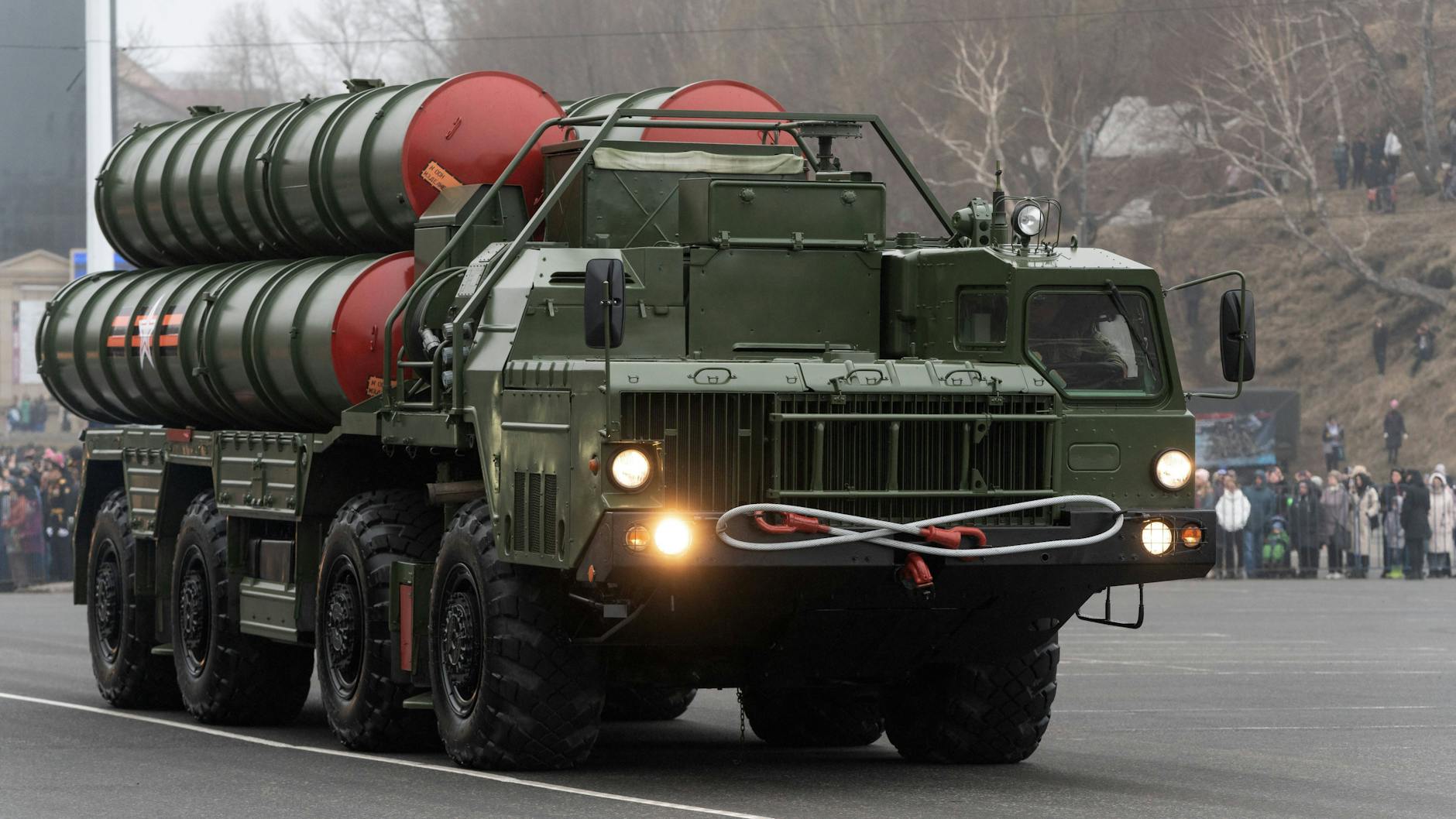 Luftverteidigungsfahrzeug S-400 Triumf