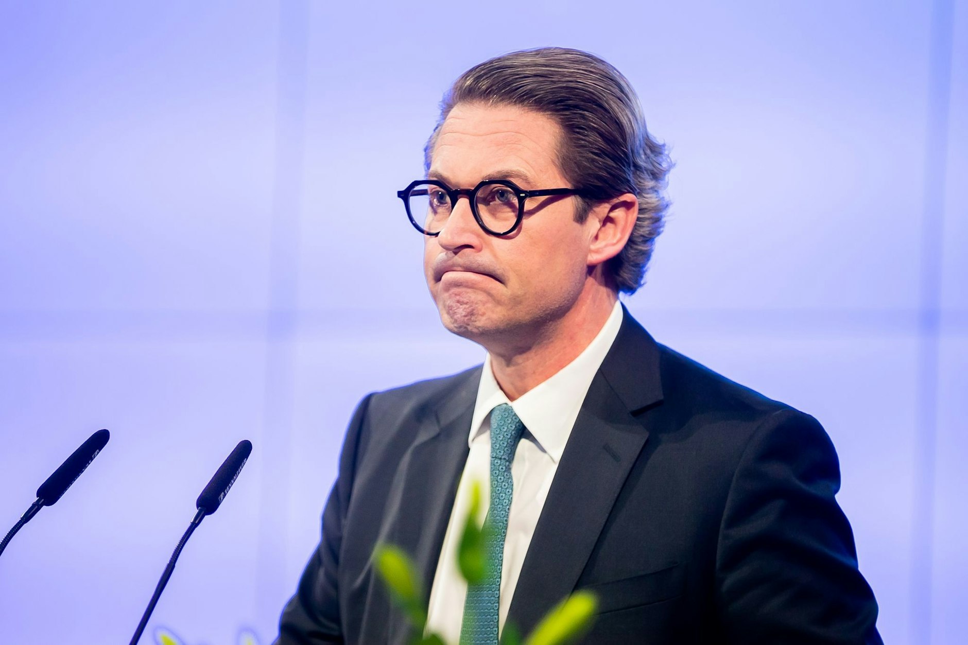 ARCHIV - «Verbrenner geht modern und emissionsfrei»: Andreas Scheuer.