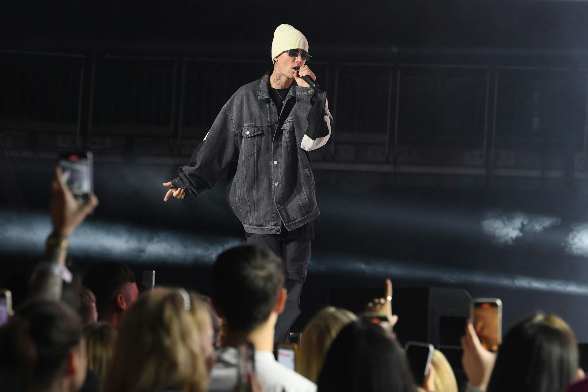 ARCHIV - Der kanadische Sänger Justin Bieber 2021 in der Londoner O2 Arena.  