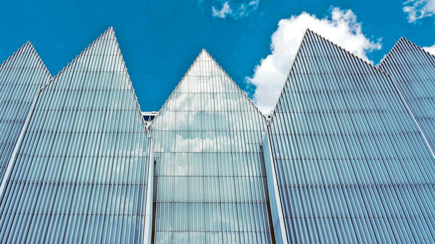 Das neue Wahrzeichen von Szczecin (Stettin): Die Philharmonie wurde 2014 feierlich eröffnet und ein Jahr später als das beste Bauwerk des Jahres mit dem Mies-van-der-Rohe-Preis ausgezeichnet.