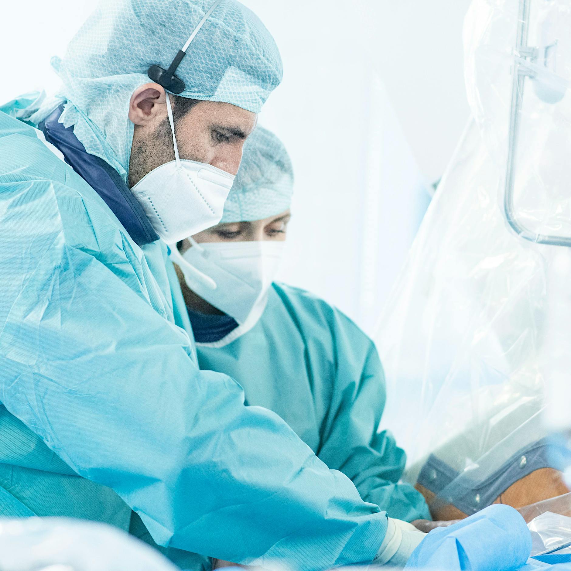 Schlaganfall, Herzschwäche, Demenz: Was Vorhofflimmern auslöst – und was hilft