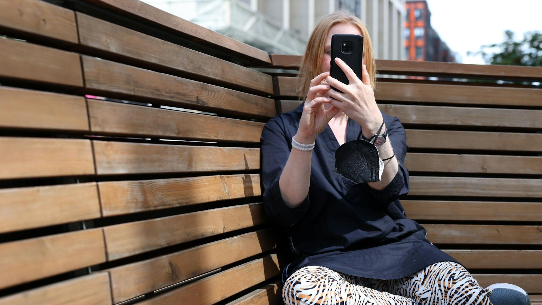 Maria Weber twittert mehrmals täglich und nutzt dabei den Hashtag #IchBinArmutsbetroffen.