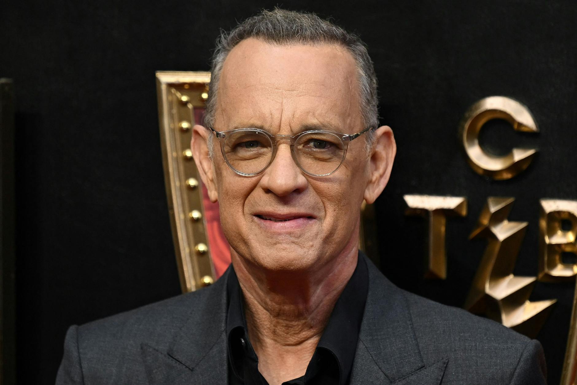 Tom Hanks (65) ist tatsächlich sehr dünn geworden.