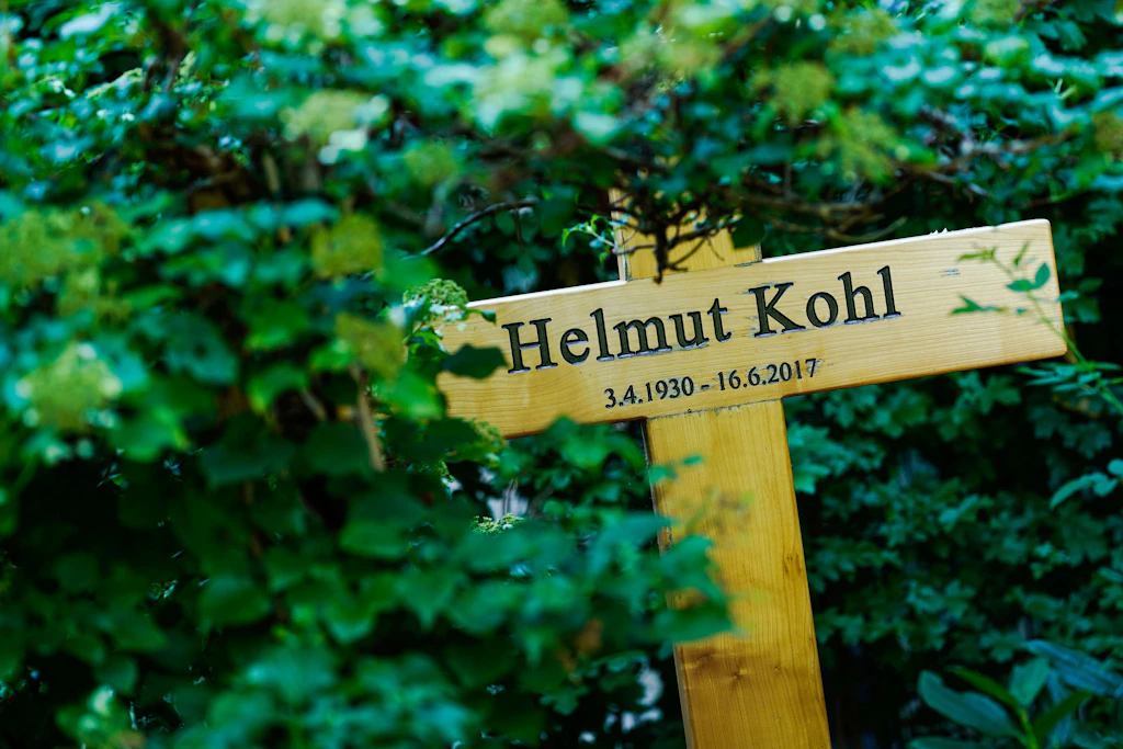 Helmut Kohl: Bitterer Familien-Streit um Grab des Altkanzlers