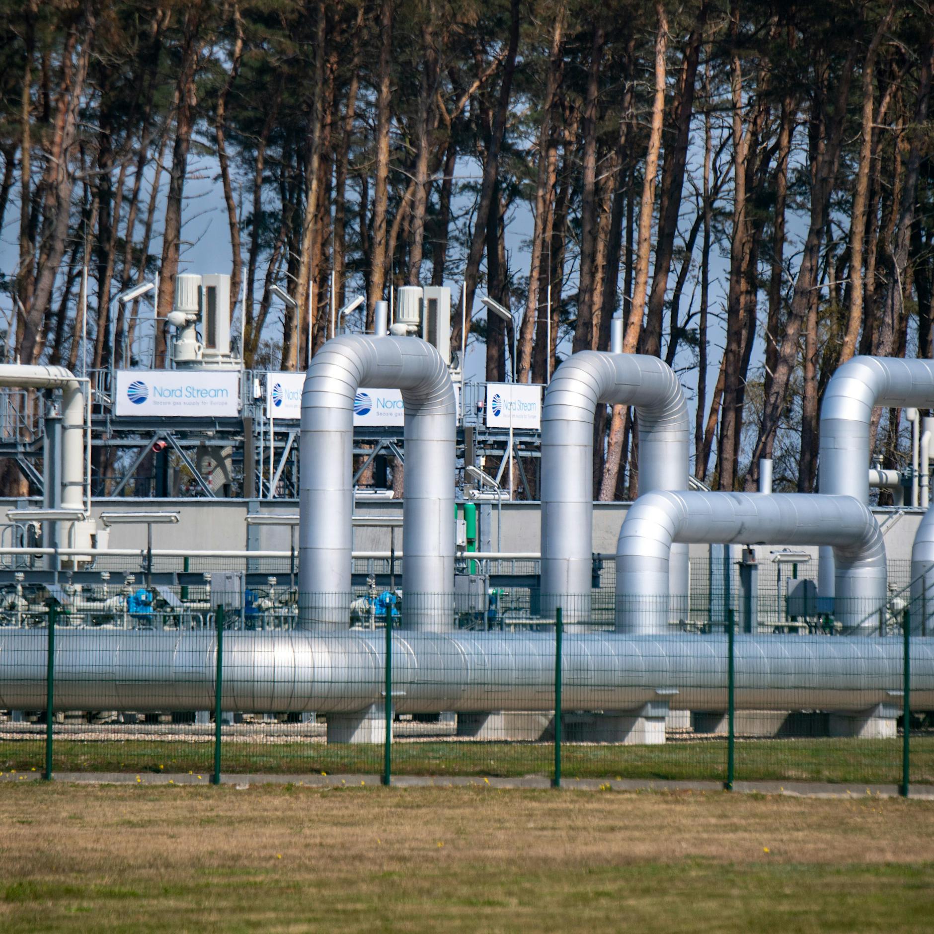 Lieferungen erneut gedrosselt: Gazprom dreht Deutschland den Gashahn noch weiter zu!